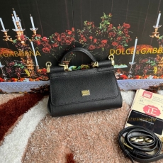 D&G Handle Bags